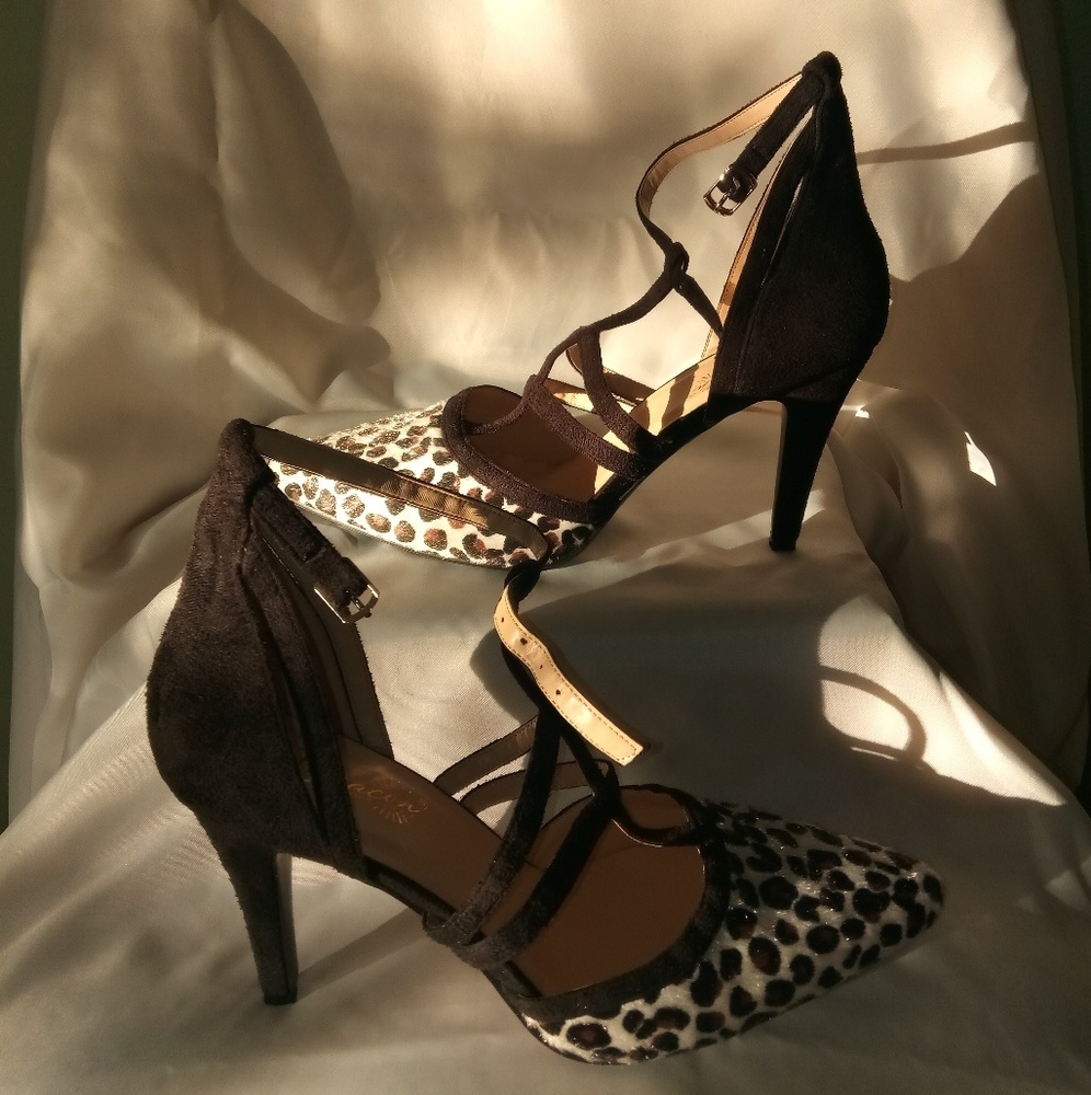 Beacon Tammy heels